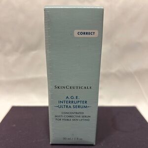 SkinCeuticals A. G. E. Interrupter ultra serum.
